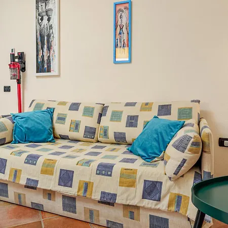 Agata Con Terrazza E Giardino Lägenhet *