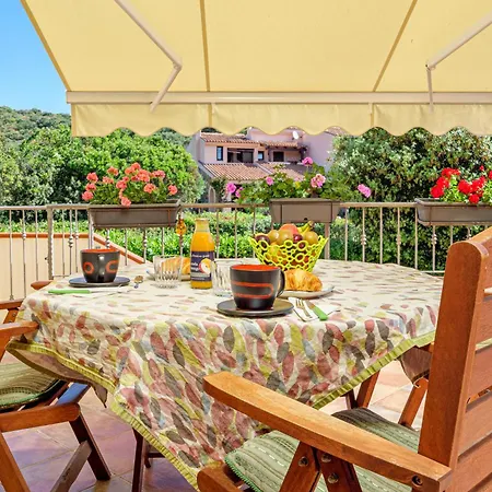 Agata Con Terrazza E Giardino * Porto Ottiolu