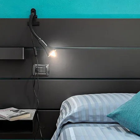 Agata Con Terrazza E Giardino Lägenhet *