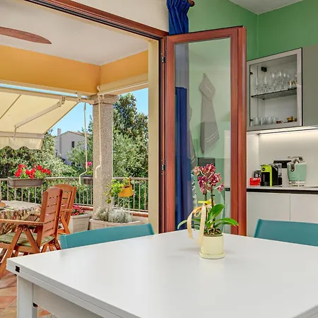 Lägenhet Agata Con Terrazza E Giardino Porto Ottiolu